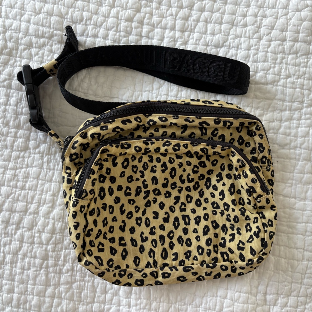 BAGGU Leopard Print Fanny Pack bag